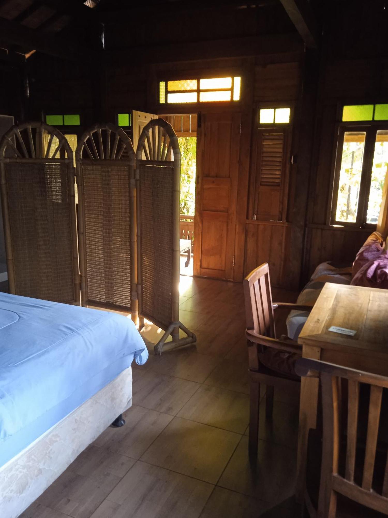 Kayu Tua Villa Uluwatu Rum bild