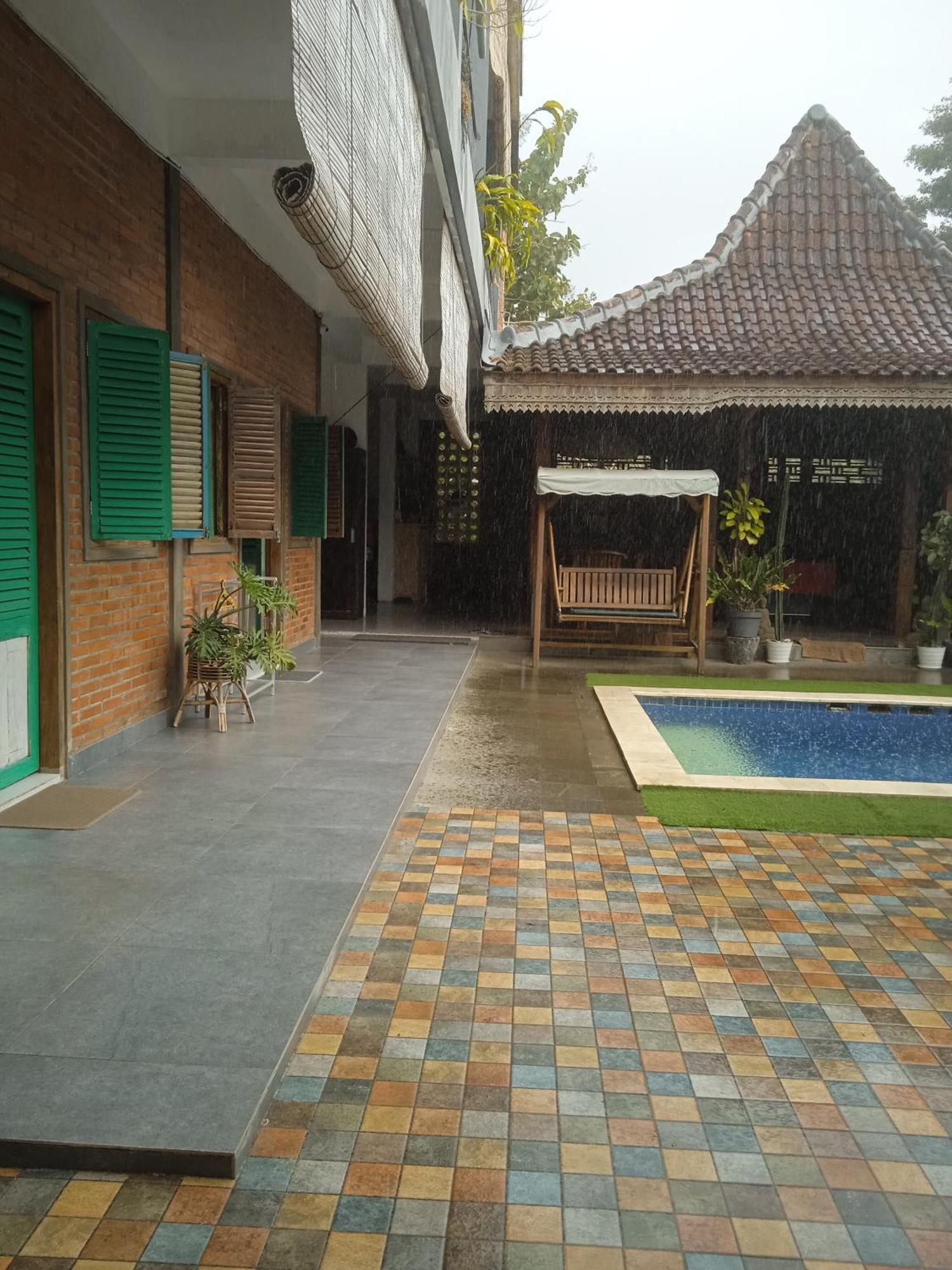 Kayu Tua Villa Uluwatu Rum bild